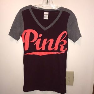 Pink- S- maroon/grey t-shirt